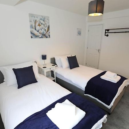 Exmouth - Apartment 1, Strand House - Modern 2 Bedroom Apartment, Perfect Location For Access To Beach & Town Centre - Sleeps 4 Guests - No Parking - Hosted By Rentmyhouse エクステリア 写真