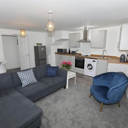 Exmouth - Apartment 1, Strand House - Modern 2 Bedroom Apartment, Perfect Location For Access To Beach & Town Centre - Sleeps 4 Guests - No Parking - Hosted By Rentmyhouse エクステリア 写真