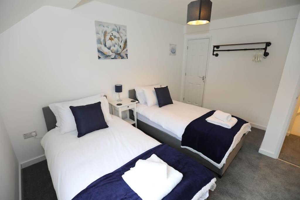 Exmouth - Apartment 1, Strand House - Modern 2 Bedroom Apartment, Perfect Location For Access To Beach & Town Centre - Sleeps 4 Guests - No Parking - Hosted By Rentmyhouse エクステリア 写真